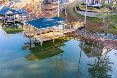 Tiny photo for 172 Lakewatch Circle, Moneta, VA 24121 (MLS # 363052)