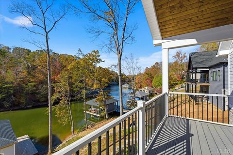 Tiny photo for 172 Lakewatch Circle, Moneta, VA 24121 (MLS # 363052)