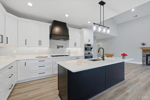 Tiny photo for 172 Lakewatch Circle, Moneta, VA 24121 (MLS # 363052)