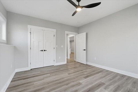 Tiny photo for 172 Lakewatch Circle, Moneta, VA 24121 (MLS # 363052)