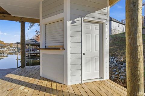Tiny photo for 172 Lakewatch Circle, Moneta, VA 24121 (MLS # 363052)