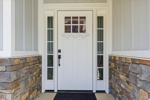 Tiny photo for 172 Lakewatch Circle, Moneta, VA 24121 (MLS # 363052)