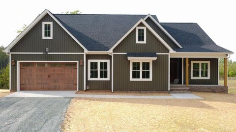 Photo of 405 Hixburg Road, Pamplin, VA 23958 (MLS # 366502)