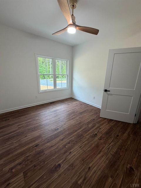 Tiny photo for 405 Hixburg Road, Pamplin, VA 23958 (MLS # 366502)