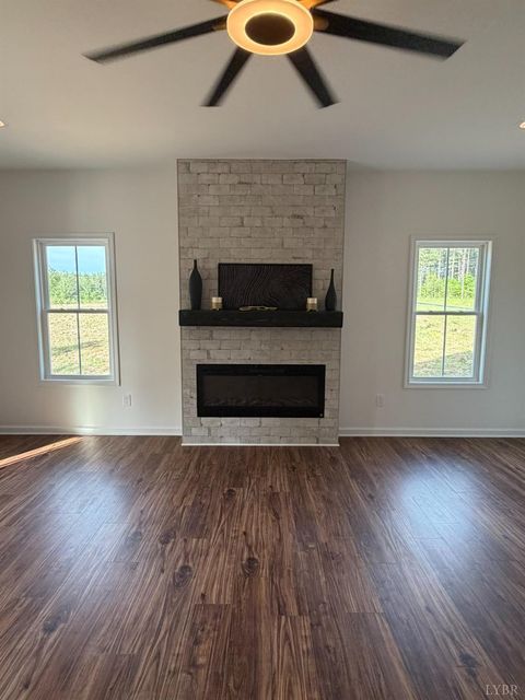 Tiny photo for 405 Hixburg Road, Pamplin, VA 23958 (MLS # 366502)