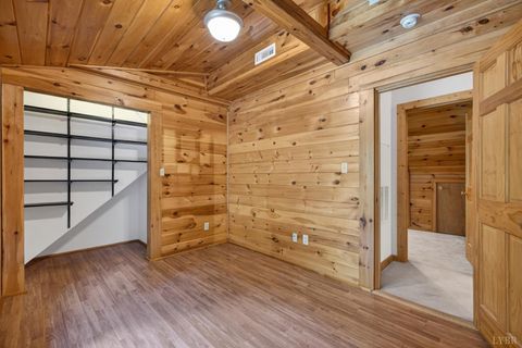 Tiny photo for 1513 Peppertree Road, Bedford, VA 24523 (MLS # 366545)