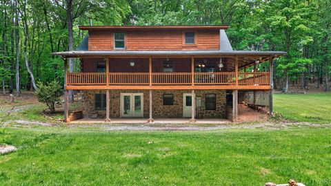 Tiny photo for 1513 Peppertree Road, Bedford, VA 24523 (MLS # 366545)