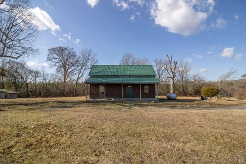 Photo of 3039 T.N. Snow Road, Nathalie, VA 22030 (MLS # 366510)