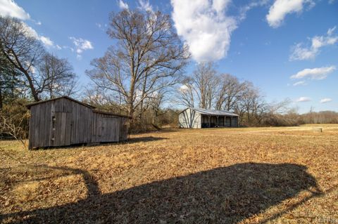 Tiny photo for 3039 T.N. Snow Road, Nathalie, VA 22030 (MLS # 366510)