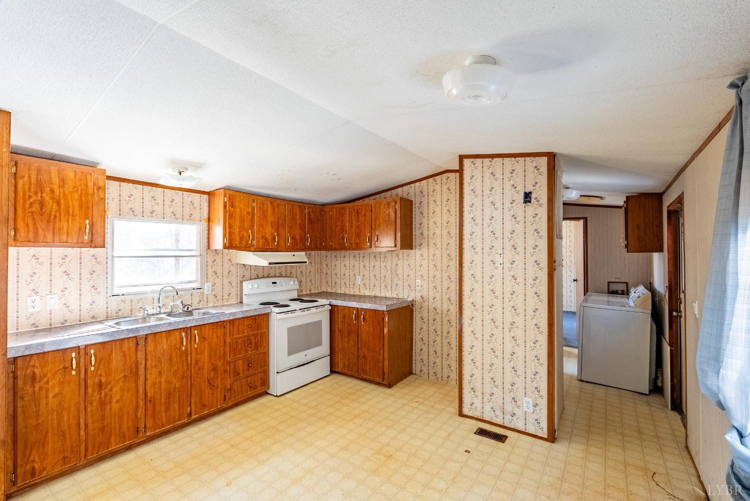 3324 Summerset N Road, Gretna, Virginia image 14