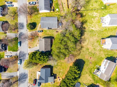 Tiny photo for 340 Blackhawke Drive, Lynchburg, VA 24502 (MLS # 365368)