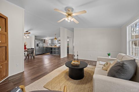 Tiny photo for 568 Toytown Road, Amherst, VA 24521 (MLS # 364663)