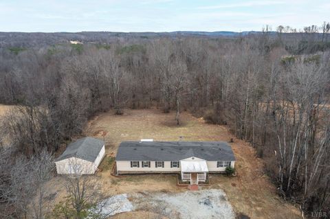 Tiny photo for 568 Toytown Road, Amherst, VA 24521 (MLS # 364663)