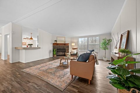 Tiny photo for 568 Toytown Road, Amherst, VA 24521 (MLS # 364663)