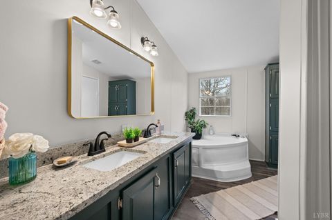 Tiny photo for 568 Toytown Road, Amherst, VA 24521 (MLS # 364663)