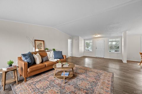 Tiny photo for 568 Toytown Road, Amherst, VA 24521 (MLS # 364663)