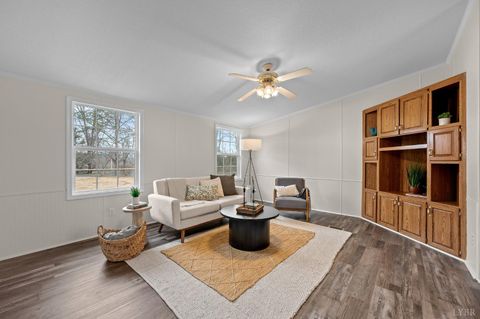 Tiny photo for 568 Toytown Road, Amherst, VA 24521 (MLS # 364663)