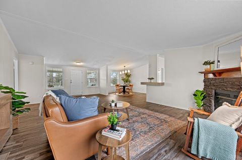 Tiny photo for 568 Toytown Road, Amherst, VA 24521 (MLS # 364663)