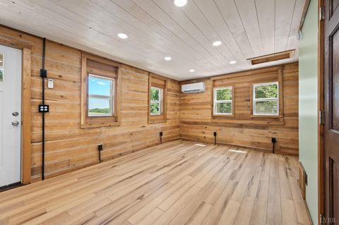 Tiny photo for 3801 Otter Hill Road, Bedford, VA 24523 (MLS # 366659)