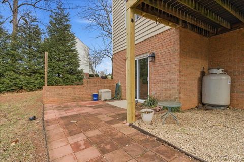 Tiny photo for 1329 Jeb Stuart Place, Forest, VA 24551 (MLS # 363677)