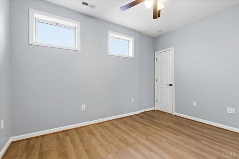 Tiny photo for 1329 Jeb Stuart Place, Forest, VA 24551 (MLS # 363677)