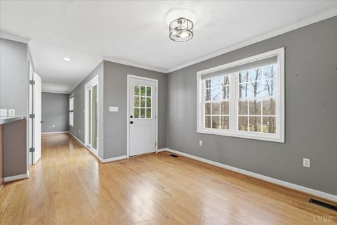 Tiny photo for 1329 Jeb Stuart Place, Forest, VA 24551 (MLS # 363677)