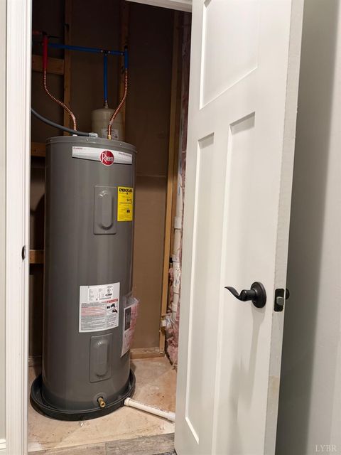 Tiny photo for 3008 Hill Street #303, Lynchburg, VA 24501 (MLS # 364710)