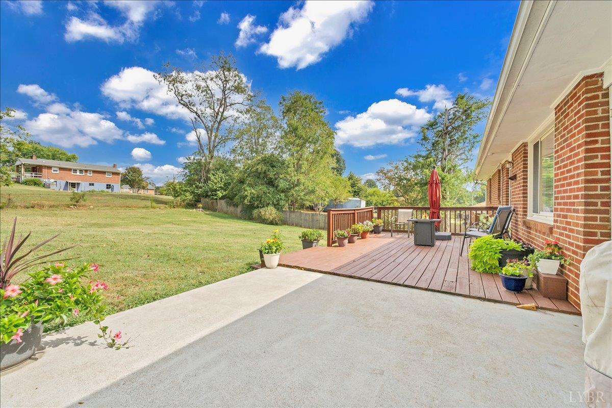 Lynchburg, Virginia 24502, United States, 3 Bedrooms Bedrooms, ,1 BathroomBathrooms,Residential,Pending,211015