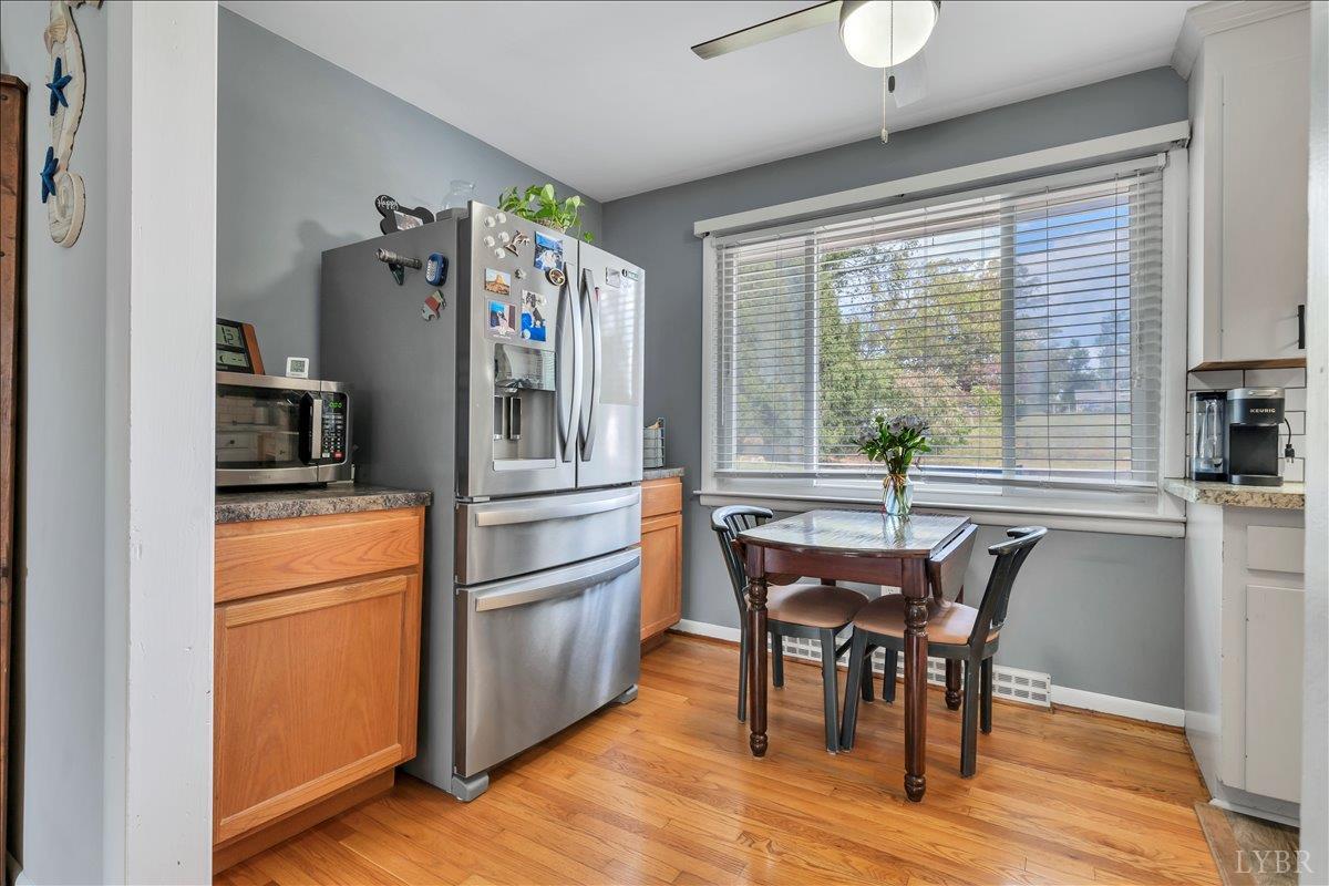 Lynchburg, Virginia 24502, United States, 3 Bedrooms Bedrooms, ,1 BathroomBathrooms,Residential,Pending,211015