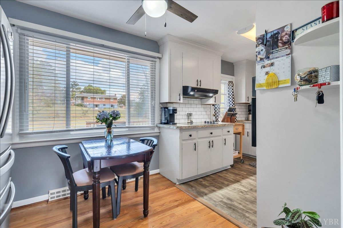 Lynchburg, Virginia 24502, United States, 3 Bedrooms Bedrooms, ,1 BathroomBathrooms,Residential,Pending,211015