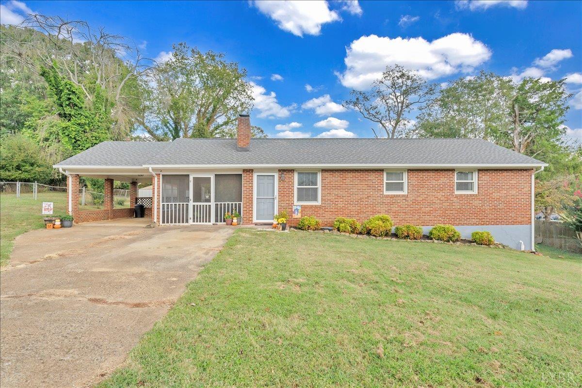 Lynchburg, Virginia 24502, United States, 3 Bedrooms Bedrooms, ,1 BathroomBathrooms,Residential,Pending,211015