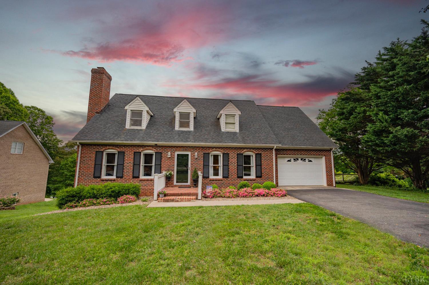 220 Swan Lane, Forest, Virginia image 1