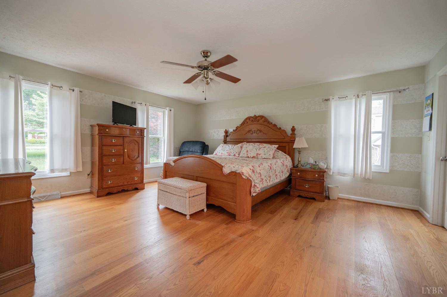 220 Swan Lane, Forest, Virginia image 16