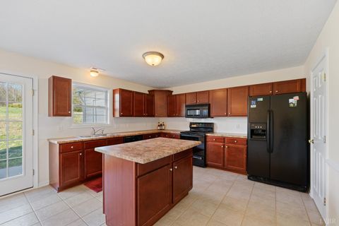 Tiny photo for 1264 Blue Ridge View Circle, Forest, VA 24551 (MLS # 365131)