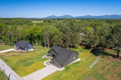 Tiny photo for 1837 Wingfield Drive, Goode, VA 24556 (MLS # 366472)