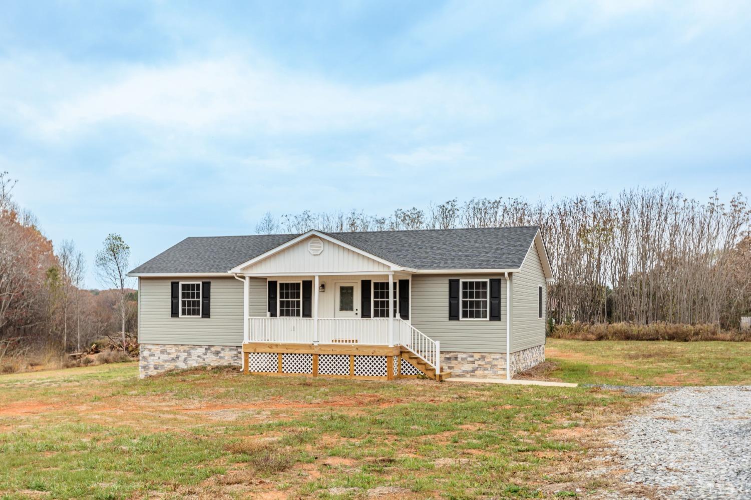 583 Cornfield Lane, Appomattox, Virginia image 1