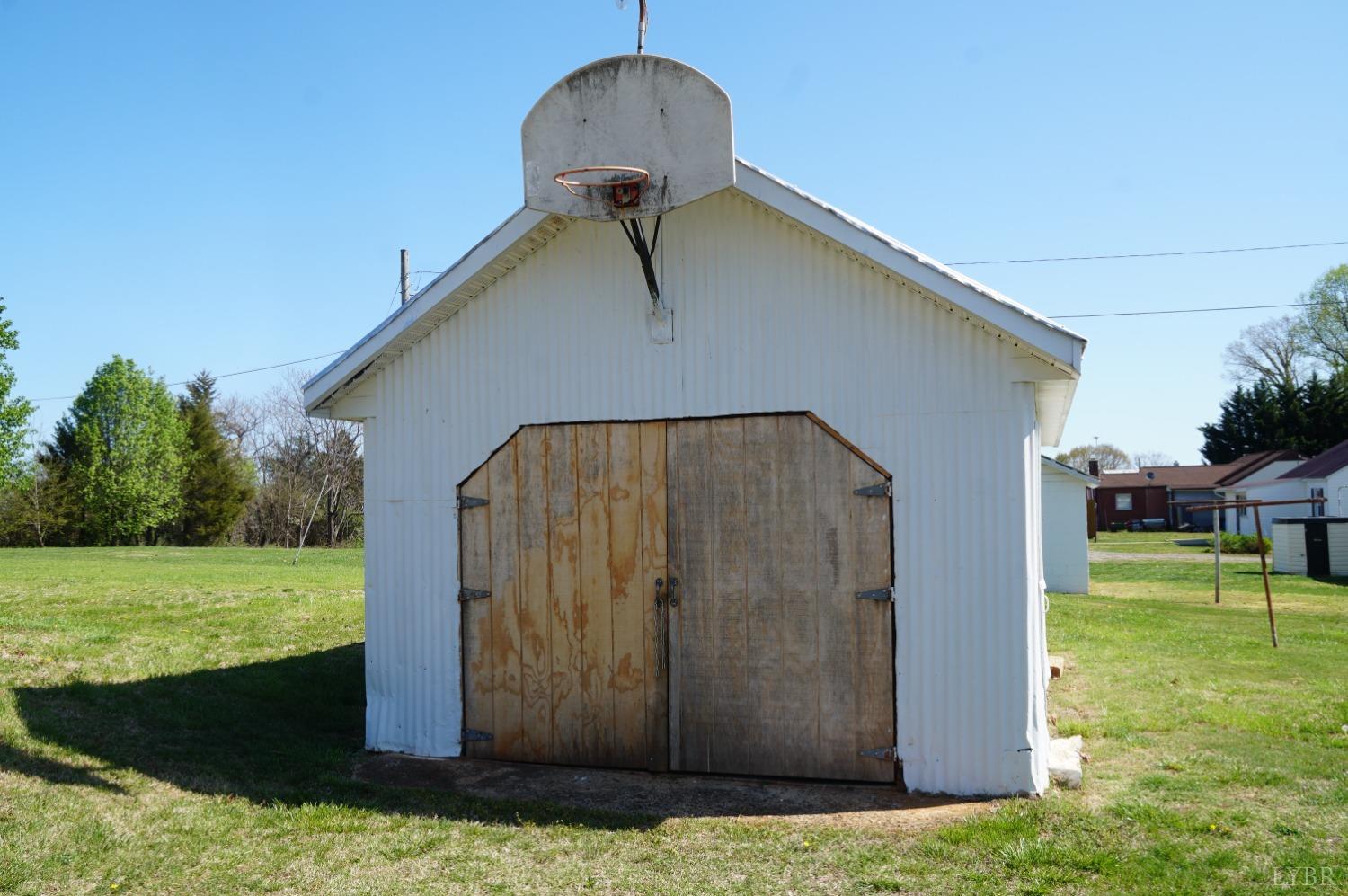 272 Jasper Wood Road, Hurt, Virginia image 17