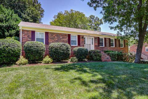 Homes For Sale - 204 Hook Drive<br/> Lynchburg, VA 24502