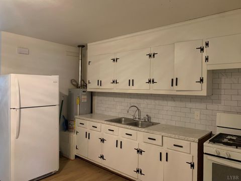 Tiny photo for 8 Parkwood Avenue, Lynchburg, VA 24501 (MLS # 364521)