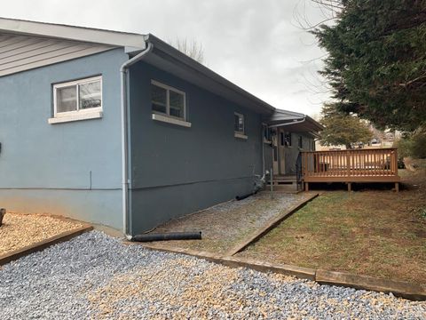 Tiny photo for 8 Parkwood Avenue, Lynchburg, VA 24501 (MLS # 364521)