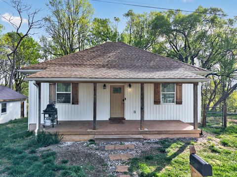 Tiny photo for 3010 Hillview Street, Lynchburg, VA 24501 (MLS # 365653)