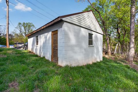 Tiny photo for 3010 Hillview Street, Lynchburg, VA 24501 (MLS # 365653)
