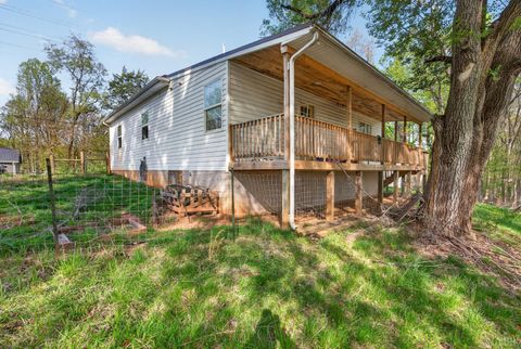 Tiny photo for 3010 Hillview Street, Lynchburg, VA 24501 (MLS # 365653)