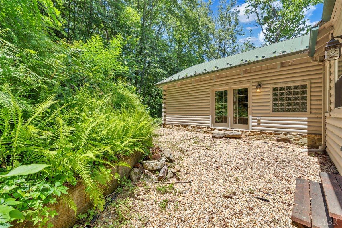 Big Island, Virginia 24526, United States, 3 Bedrooms Bedrooms, ,2 BathroomsBathrooms,Residential,Active,5102