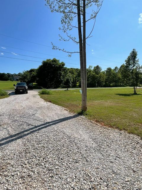 Tiny photo for 212 Cornfield Lane, Appomattox, VA 24522 (MLS # 366336)