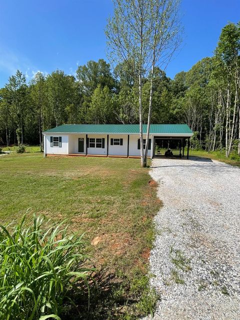 Photo of 212 Cornfield Lane, Appomattox, VA 24522 (MLS # 366336)