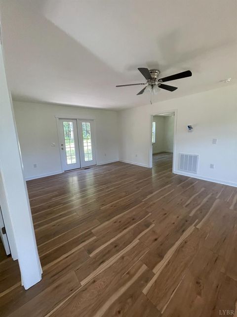 Tiny photo for 212 Cornfield Lane, Appomattox, VA 24522 (MLS # 366336)
