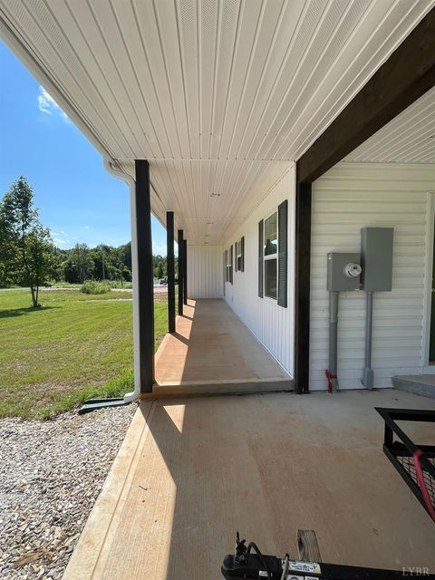 Tiny photo for 212 Cornfield Lane, Appomattox, VA 24522 (MLS # 366336)