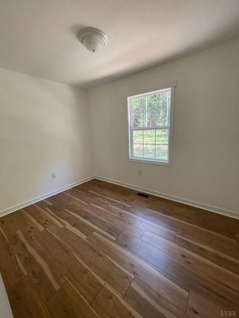 Tiny photo for 212 Cornfield Lane, Appomattox, VA 24522 (MLS # 366336)