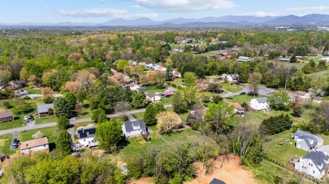 Tiny photo for 111 Omni Place, Forest, VA 24551 (MLS # 365593)